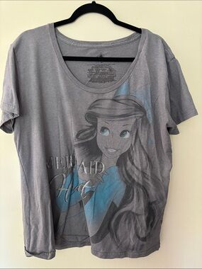 Disney Gray Little Mermaid Short Sleeve t shirt